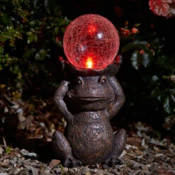 Smart Garden Gazing Frog Solar Light -Ketler Outdoors Shop 1020910 gazing frog night insitu red 56561.1662990840