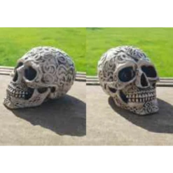 Border Stoneware Small Skull