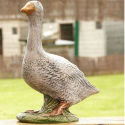 Border Stoneware Large Goose Front